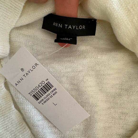 Ann Taylor Top Womens L Ivory Knit Stretch Linen Flounce Ruffle Square Neck NEW - Picture 3 of 10